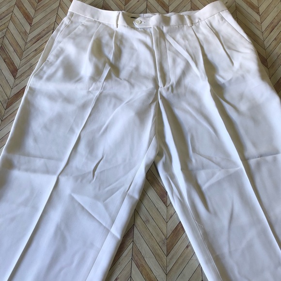 Vittorio St. Angelo Designer White Slacks 42R. 100% Polyester. Small Stained Leg - Picture 2 of 7